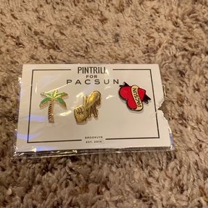 Cute Trendy Jacket Pins Pacsun LA Hearts